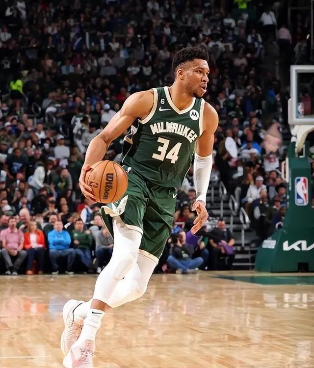 包含字母哥新星持续失利表现突出，中国队前途光明！的词条